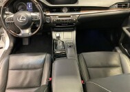 2016 Lexus ES 350 in Milwaulkee, WI 53221 - 2321613 77