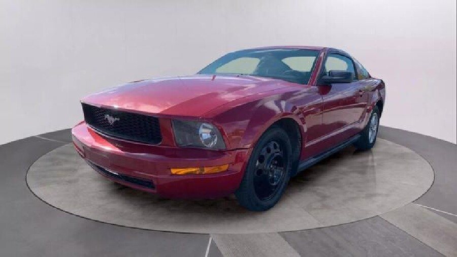 2006 Ford Mustang in Allentown, PA 18103 - 2322193