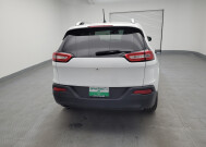 2018 Jeep Cherokee in Indianapolis, IN 46219 - 2322432 7