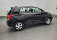 2018 Chevrolet Trax in Temple Hills, MD 20746 - 2322495 10