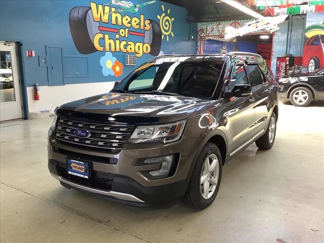 2016 Ford Explorer in Chicago, IL 60659 - 2322652