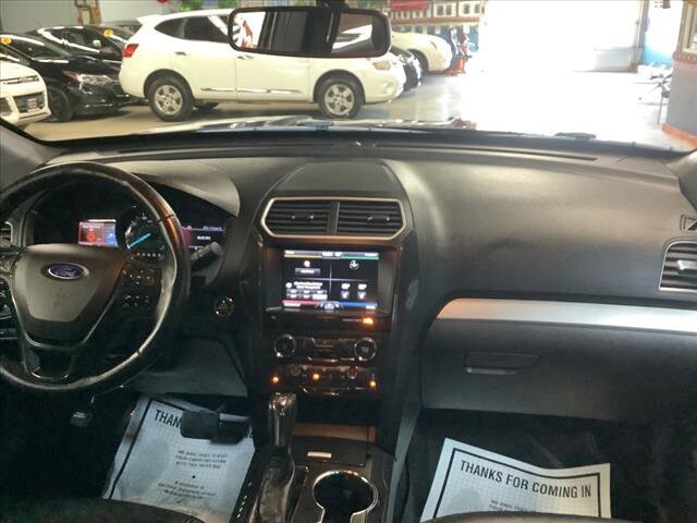 2016 Ford Explorer in Chicago, IL 60659 - 2322652 21