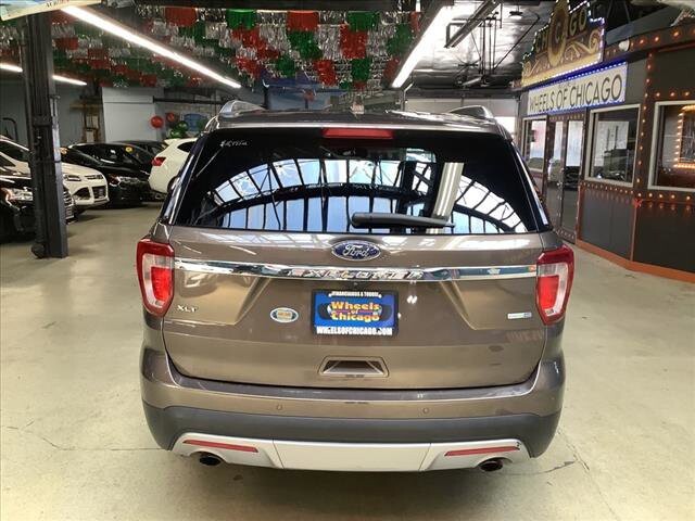 2016 Ford Explorer in Chicago, IL 60659 - 2322652 4