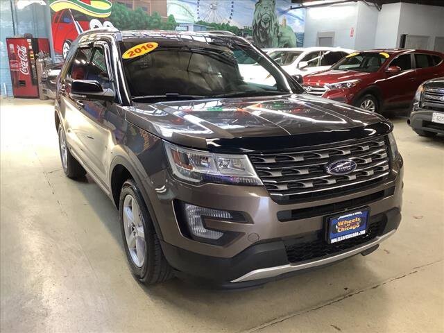 2016 Ford Explorer in Chicago, IL 60659 - 2322652 7