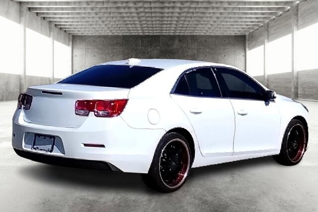 2016 Chevrolet Malibu in tucson, AZ 85719 - 2322705 4