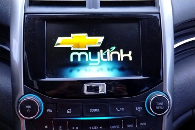 2016 Chevrolet Malibu in tucson, AZ 85719 - 2322705 11