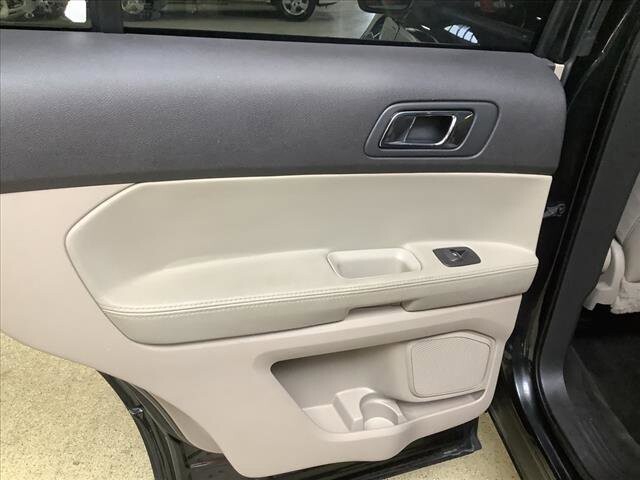 2015 Ford Explorer in Chicago, IL 60659 - 2322716 17