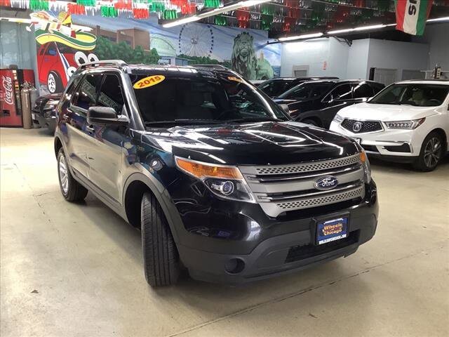2015 Ford Explorer in Chicago, IL 60659 - 2322716 2