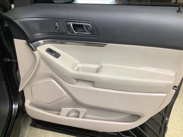 2015 Ford Explorer in Chicago, IL 60659 - 2322716 20