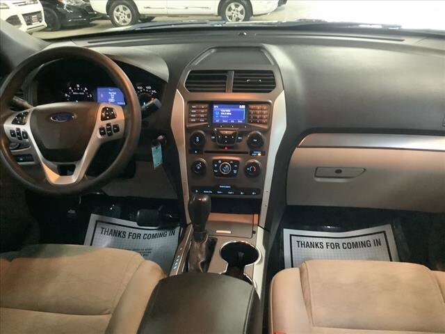 2015 Ford Explorer in Chicago, IL 60659 - 2322716 18