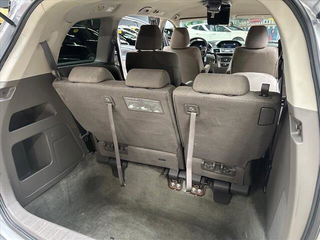 2016 Honda Odyssey in Chicago, IL 60659 - 2322717 24