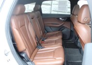 2017 Audi Q7 in Decatur, GA 30032 - 2322750 32
