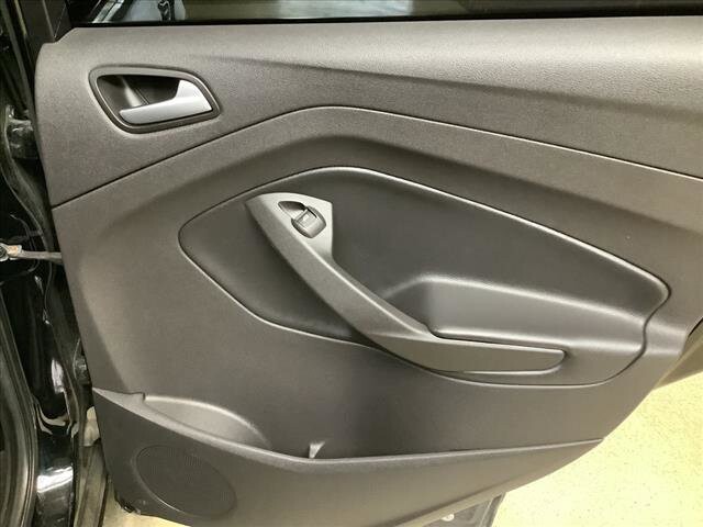 2017 Ford Escape in Chicago, IL 60659 - 2323261 19