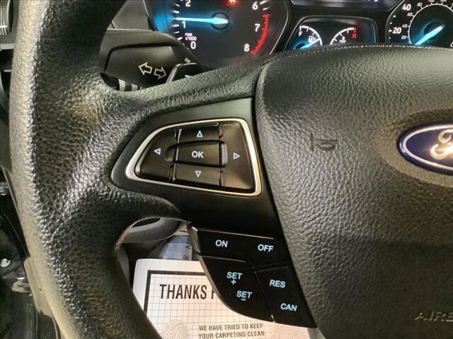 2017 Ford Escape in Chicago, IL 60659 - 2323261 12