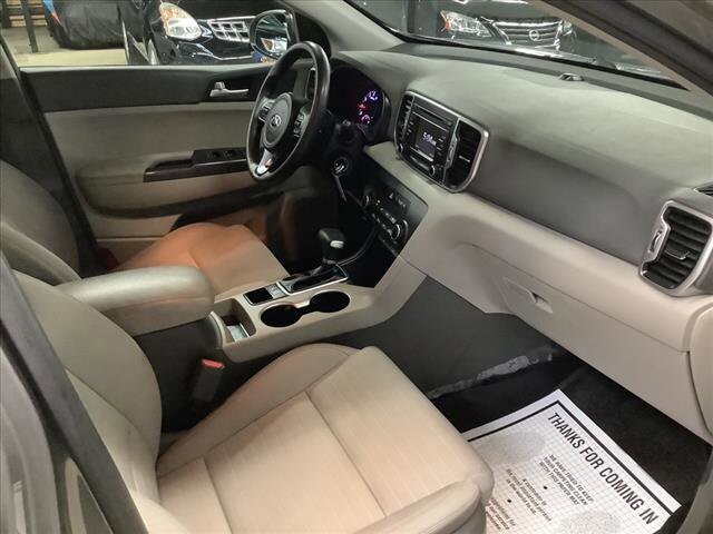 2017 Kia Sportage in Chicago, IL 60659 - 2323262 22