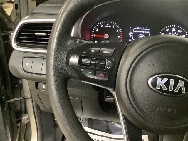 2016 Kia Sorento in Chicago, IL 60659 - 2323298 12