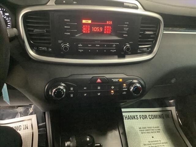 2016 Kia Sorento in Chicago, IL 60659 - 2323298 14