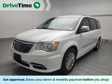 2015 Chrysler Town & Country in Fort Worth, TX 76116