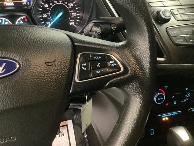 2017 Ford Escape in Chicago, IL 60659 - 2323627 14