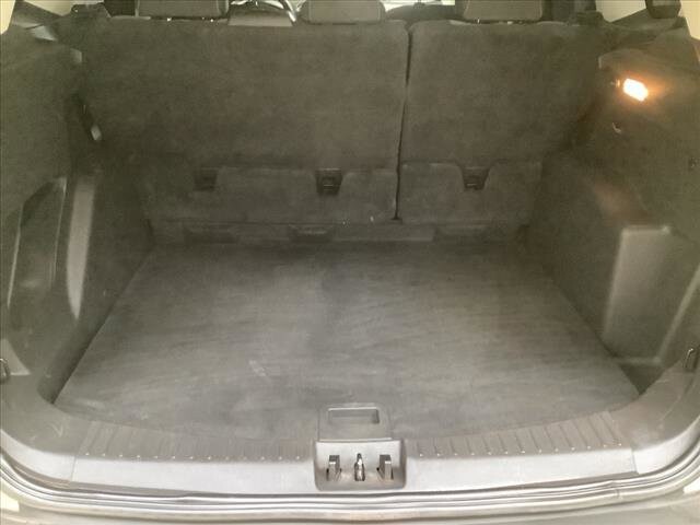 2017 Ford Escape in Chicago, IL 60659 - 2323627 19