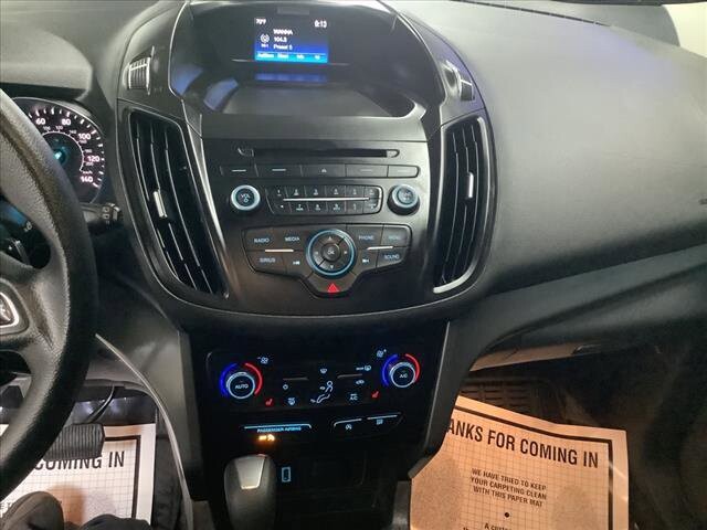 2017 Ford Escape in Chicago, IL 60659 - 2323627 16