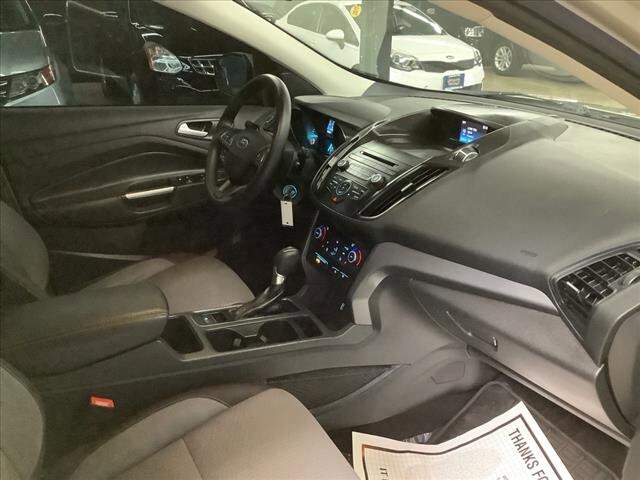 2017 Ford Escape in Chicago, IL 60659 - 2323627 23