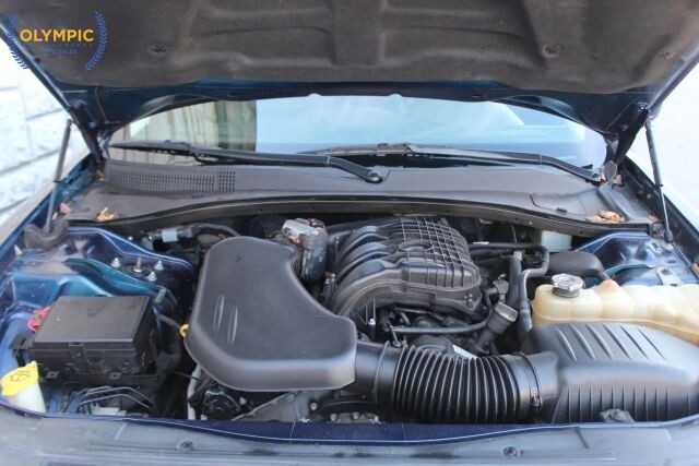 2017 Chrysler 300 in Decatur, GA 30032 - 2323725 42