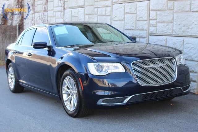 2017 Chrysler 300 in Decatur, GA 30032 - 2323725 2