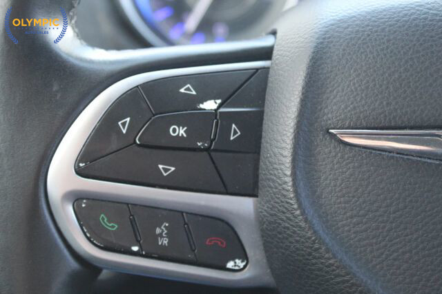 2017 Chrysler 300 in Decatur, GA 30032 - 2323725 19