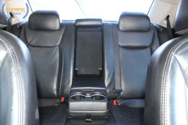 2017 Chrysler 300 in Decatur, GA 30032 - 2323725 36