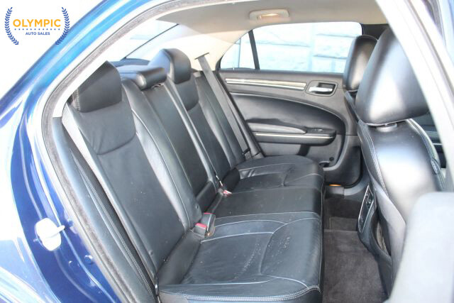 2017 Chrysler 300 in Decatur, GA 30032 - 2323725 35