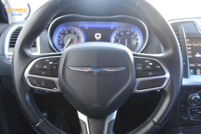 2017 Chrysler 300 in Decatur, GA 30032 - 2323725 18