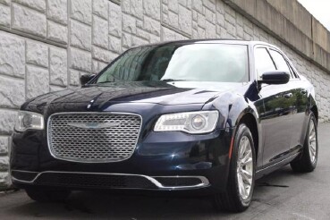 2017 Chrysler 300 in Decatur, GA 30032