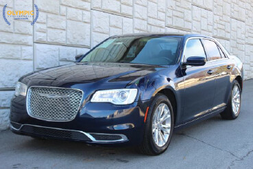 2017 Chrysler 300 in Decatur, GA 30032
