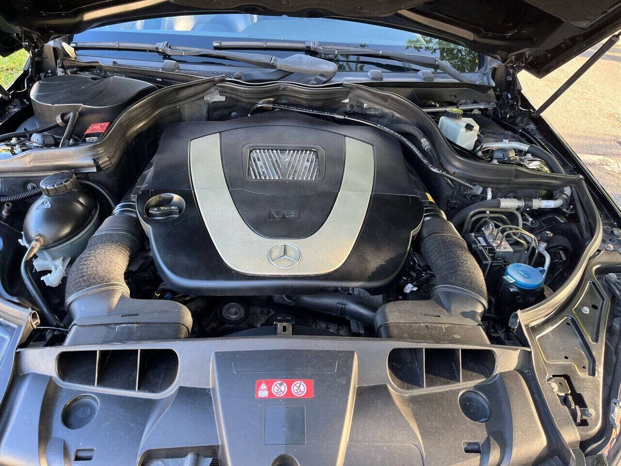 2010 Mercedes-Benz E 350 in Hollywood, FL 33023-1906 - 2324012 26