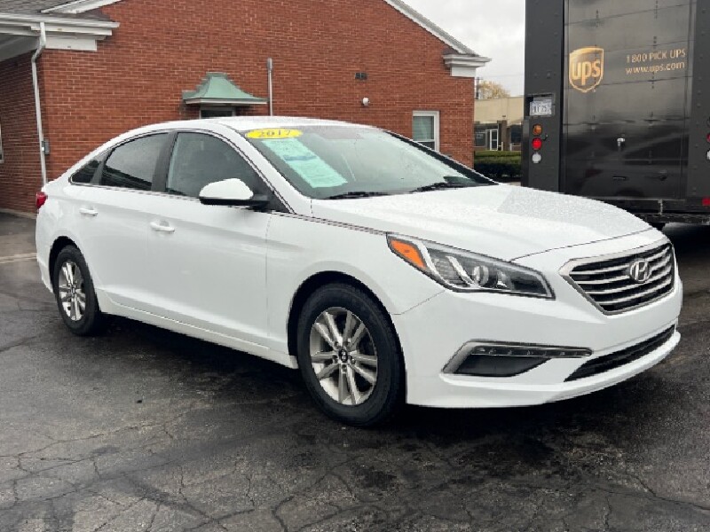 2017 Hyundai Sonata in New Carlisle, OH 45344 - 2324058