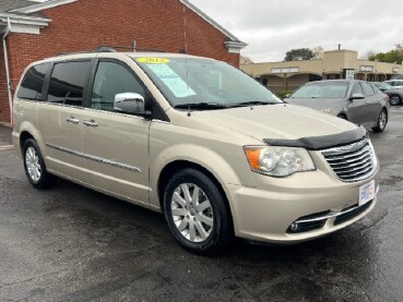 2012 Chrysler Town & Country in New Carlisle, OH 45344
