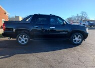 2012 Chevrolet Avalanche in New Carlisle, OH 45344 - 2324099 5