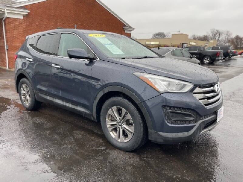 2016 Hyundai Santa Fe in New Carlisle, OH 45344 - 2324121