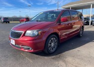 2014 Chrysler Town & Country in New Carlisle, OH 45344 - 2324128 2