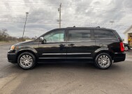 2014 Chrysler Town & Country in New Carlisle, OH 45344 - 2324167 5