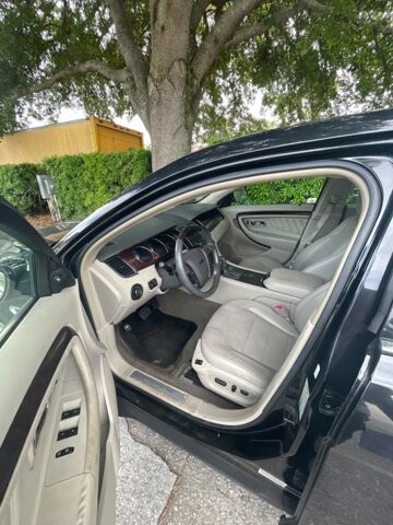 2010 Ford Taurus in Longwood, FL 32750 - 2324395 6