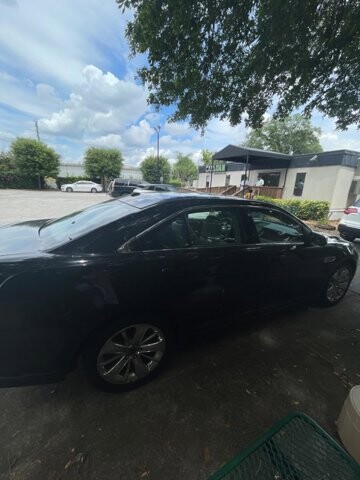 2010 Ford Taurus in Longwood, FL 32750 - 2324395 4