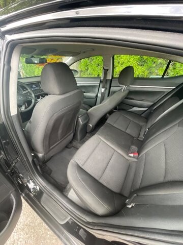 2019 Hyundai Elantra in Longwood, FL 32750 - 2324397 11