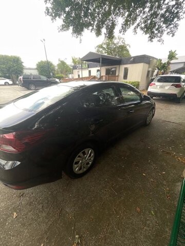 2019 Hyundai Elantra in Longwood, FL 32750 - 2324397 14
