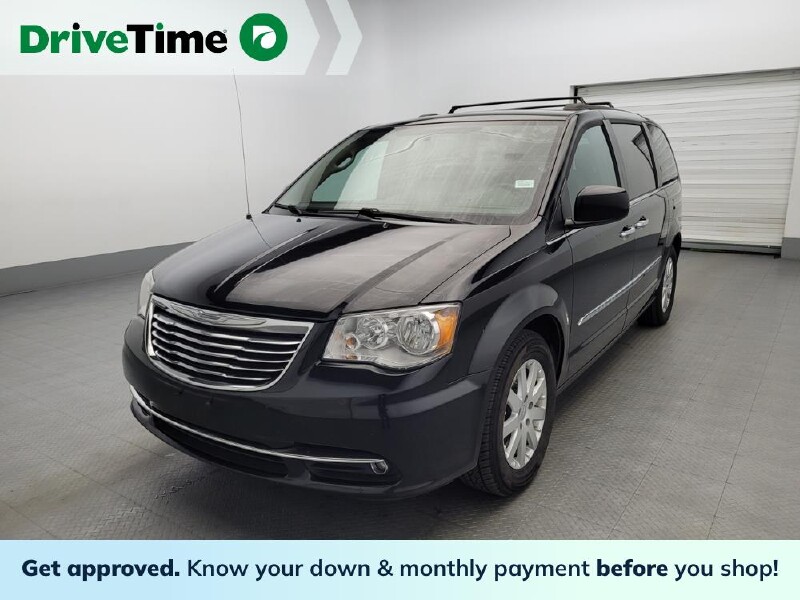 2016 Chrysler Town & Country in Plymouth Meeting, PA 19462 - 2325084