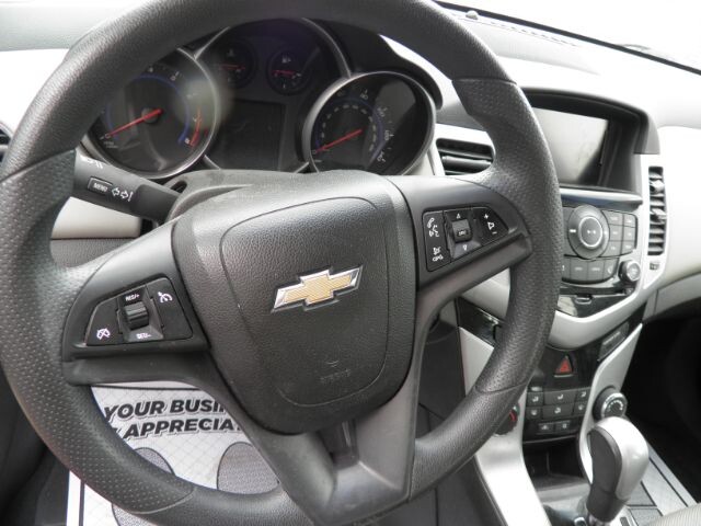 2016 Chevrolet Cruze in Barton, MD 21521 - 2325326 8