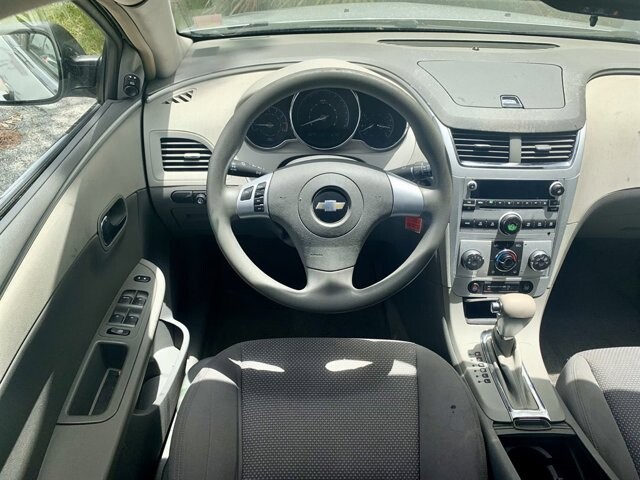 2009 Chevrolet Malibu in Hudson, FL 34669 - 2325350 14