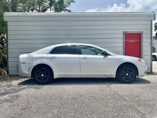 2009 Chevrolet Malibu in Hudson, FL 34669 - 2325350