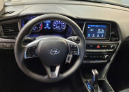2019 Hyundai Sonata in Tampa, FL 33619 - 2325610 22